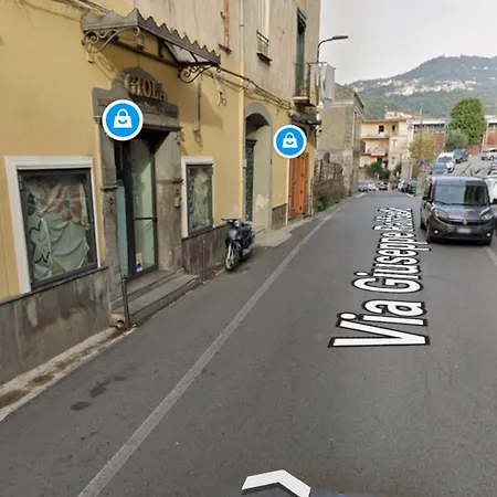 Verso Maison アパート